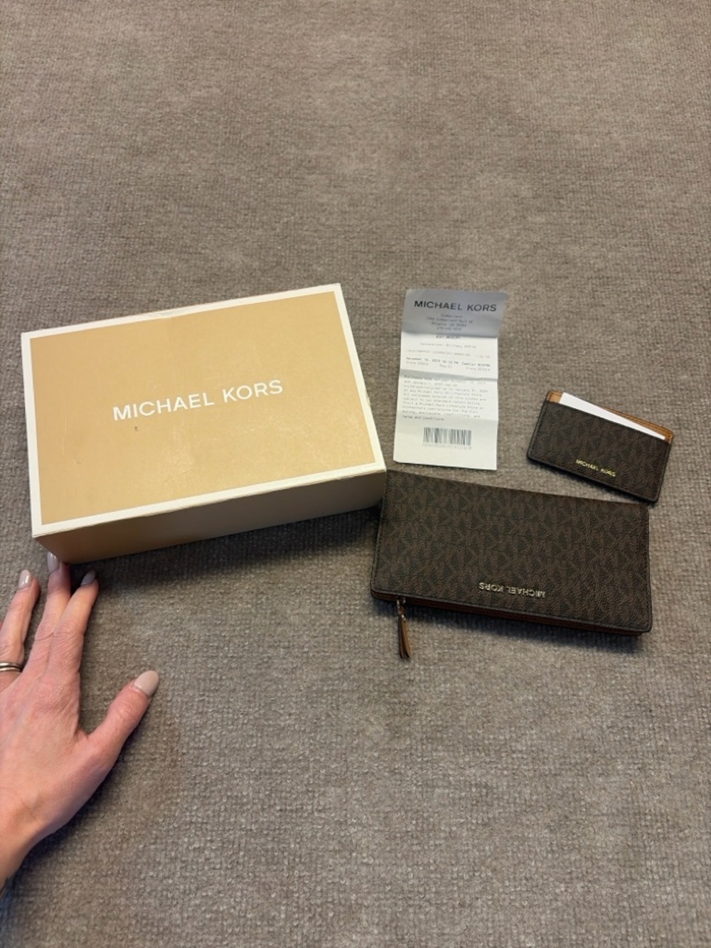 Michael Kors Jet Set Travel Wallet & Card Holder Set Brown MK Signature w/ Box